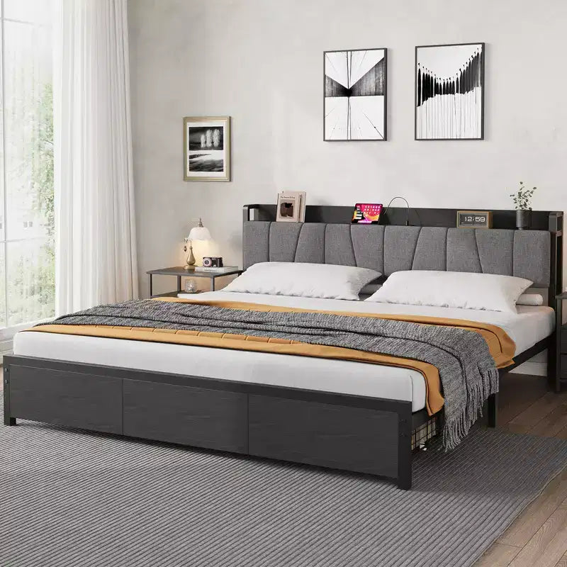 Telaio letto King Size con testiera imbottita, Letto a piattaforma King industriale con 2 cassetti portaoggetti e stazione di ricarica, Nessuna necessità di rete a molle