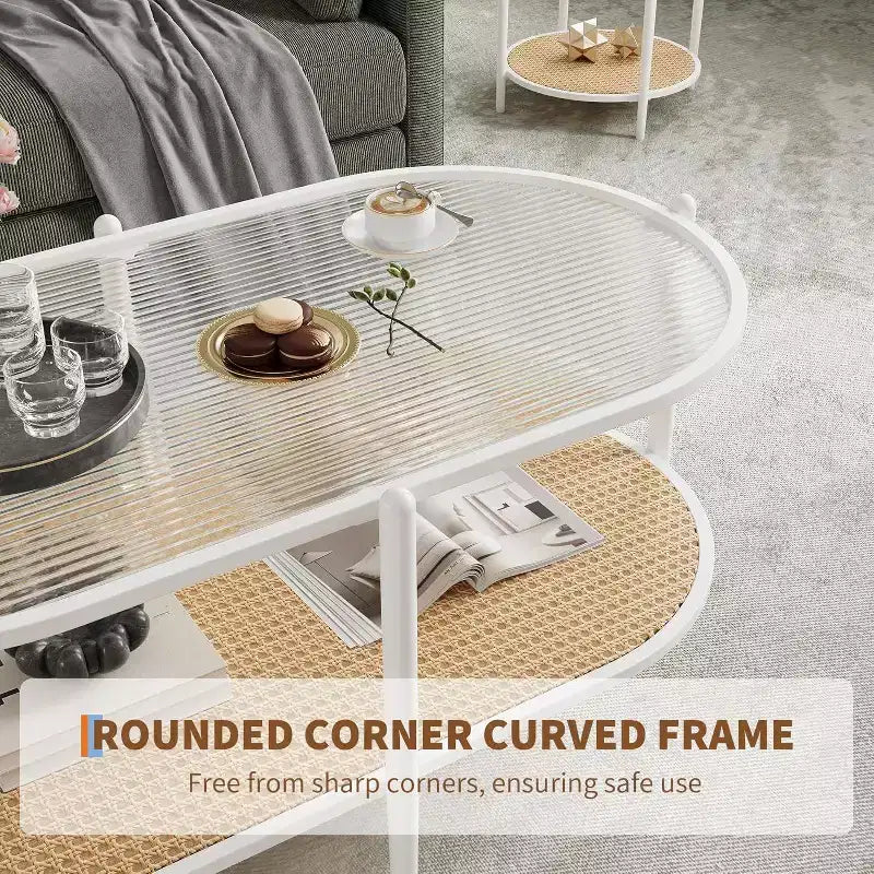 Tavolino da Caffè Ovale in Vetro, Vetro Temperato con Effetto Onde, Ripiano Portaoggetti in Rattan, Struttura in Metallo in Stile Boho Rustico