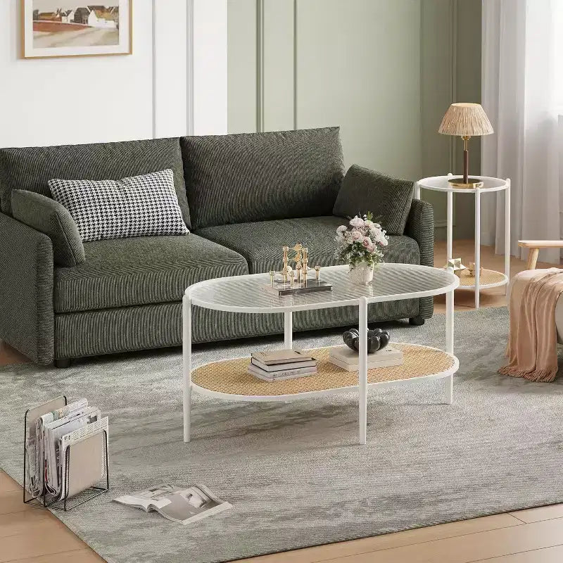 Tavolino da Caffè Ovale in Vetro, Vetro Temperato con Effetto Onde, Ripiano Portaoggetti in Rattan, Struttura in Metallo in Stile Boho Rustico