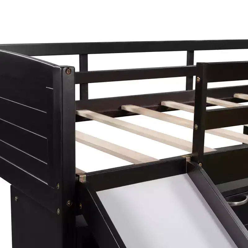 Letto a soppalco singolo con scivolo, Letto a soppalco in legno, Telaio letto a soppalco basso con armadietti e mensole