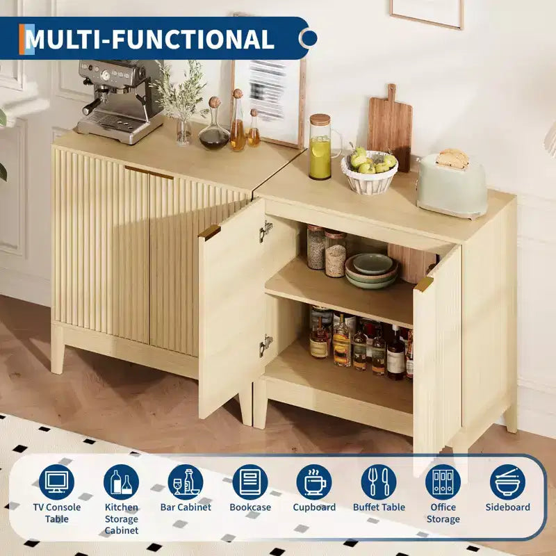 Madia/Credenza da Cucina o Sala da Pranzo Moderna con Ante Scanalate da 31,5 Pollici, Maniglie Dorate e Ripiano Regolabile, Finitura Rovere