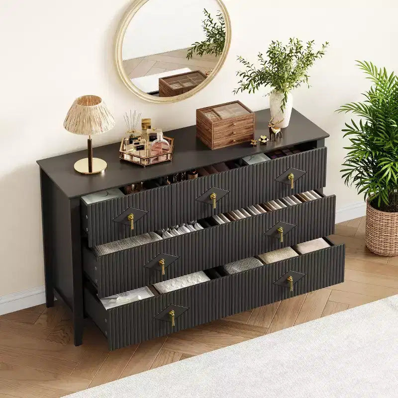 Comò a 7 cassetti per camera da letto, cassettiera in legno da 54" con maniglie in metallo, organizer scanalato per vestiti, mobile TV per corridoio