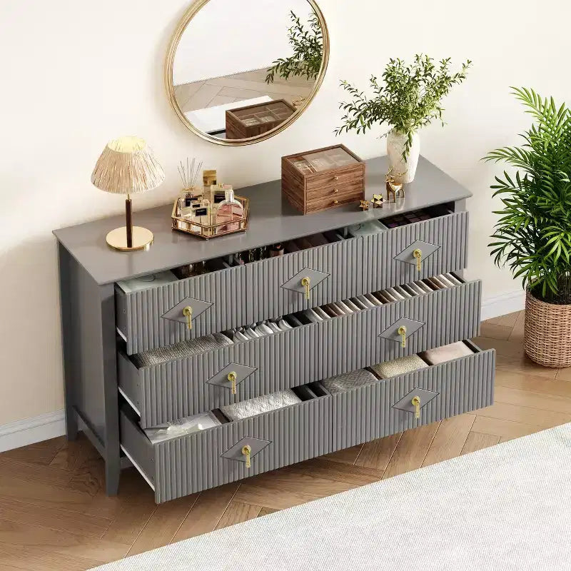 Comò a 7 cassetti per camera da letto, cassettiera in legno da 54" con maniglie in metallo, organizer scanalato per vestiti, mobile TV per corridoio