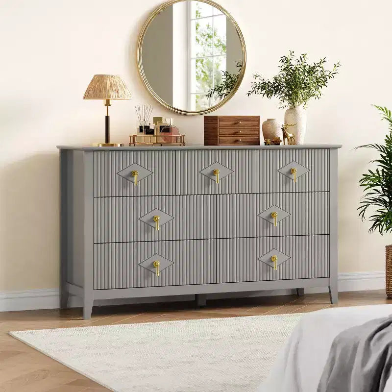 Comò a 7 cassetti per camera da letto, cassettiera in legno da 54" con maniglie in metallo, organizer scanalato per vestiti, mobile TV per corridoio