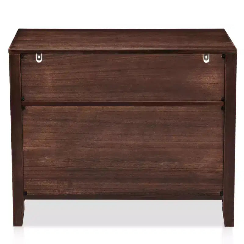 Comodini marroni in MDF (pannello di fibra a media densità) con 2 cassetti, larghi 75 cm.